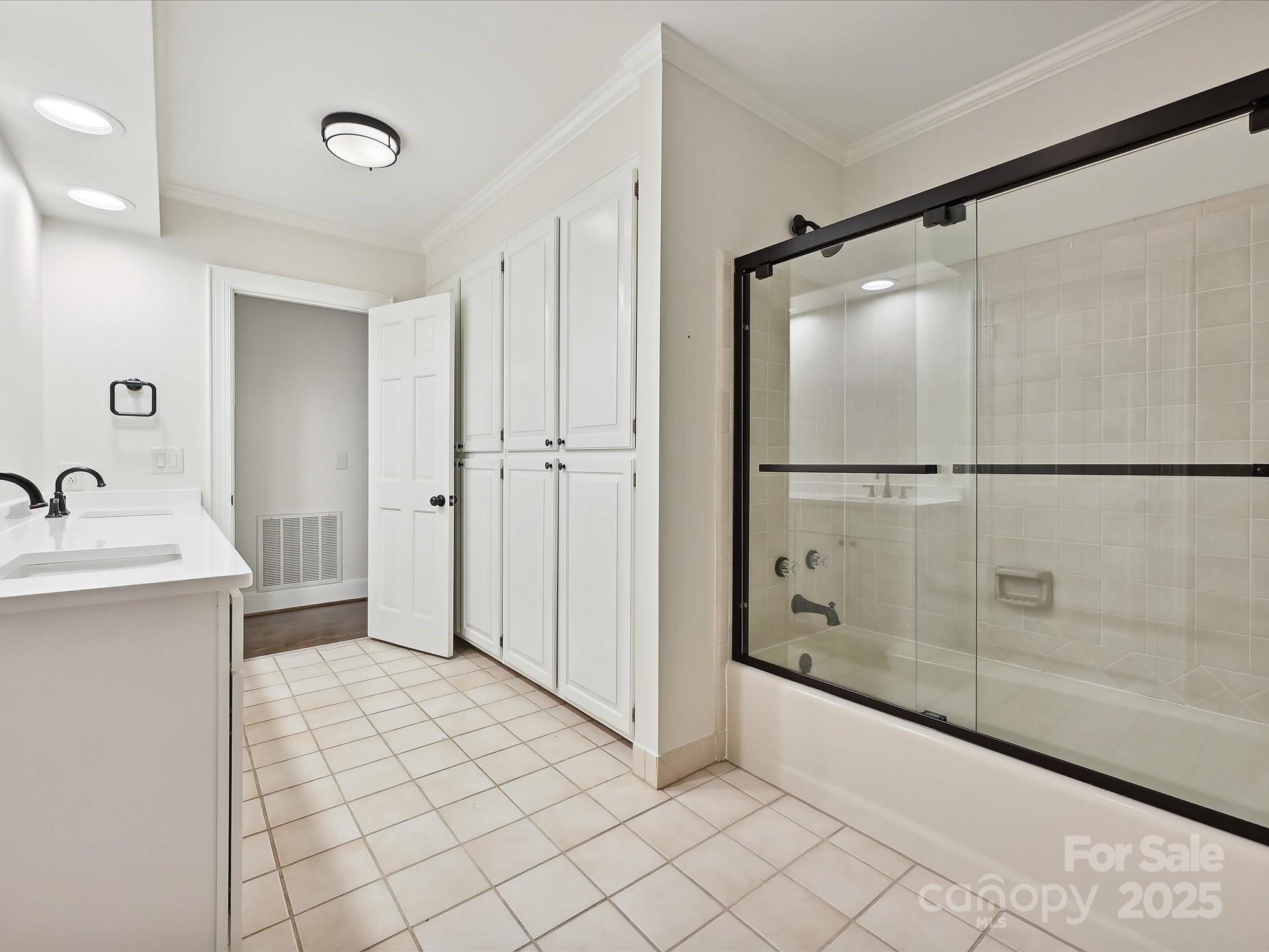 Aero Plantation - Residential