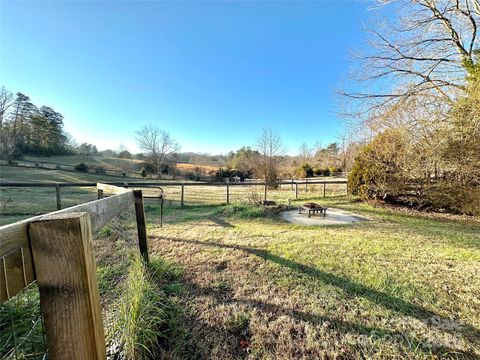 A home in Tryon