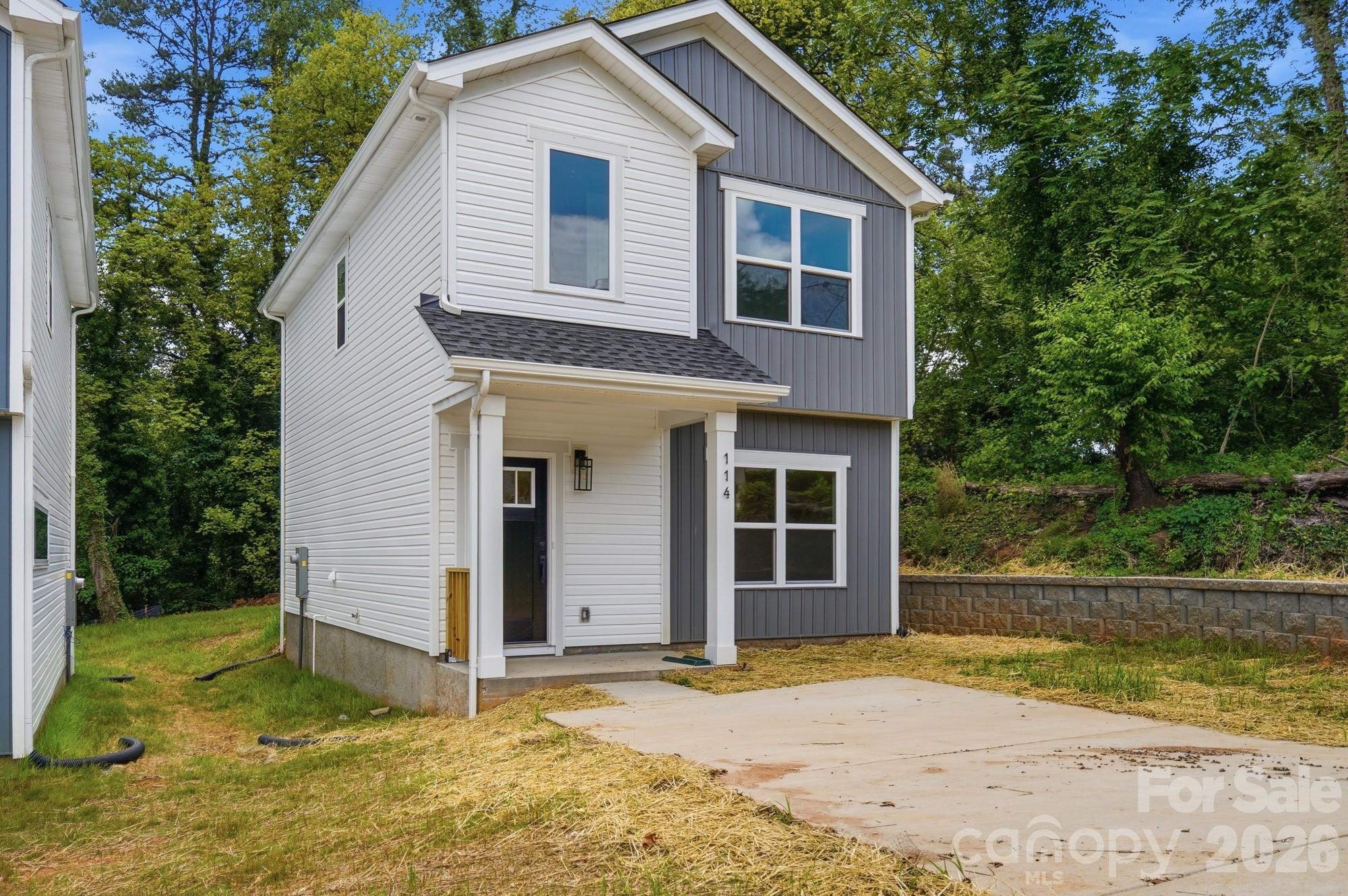 114 7th Avenue SE