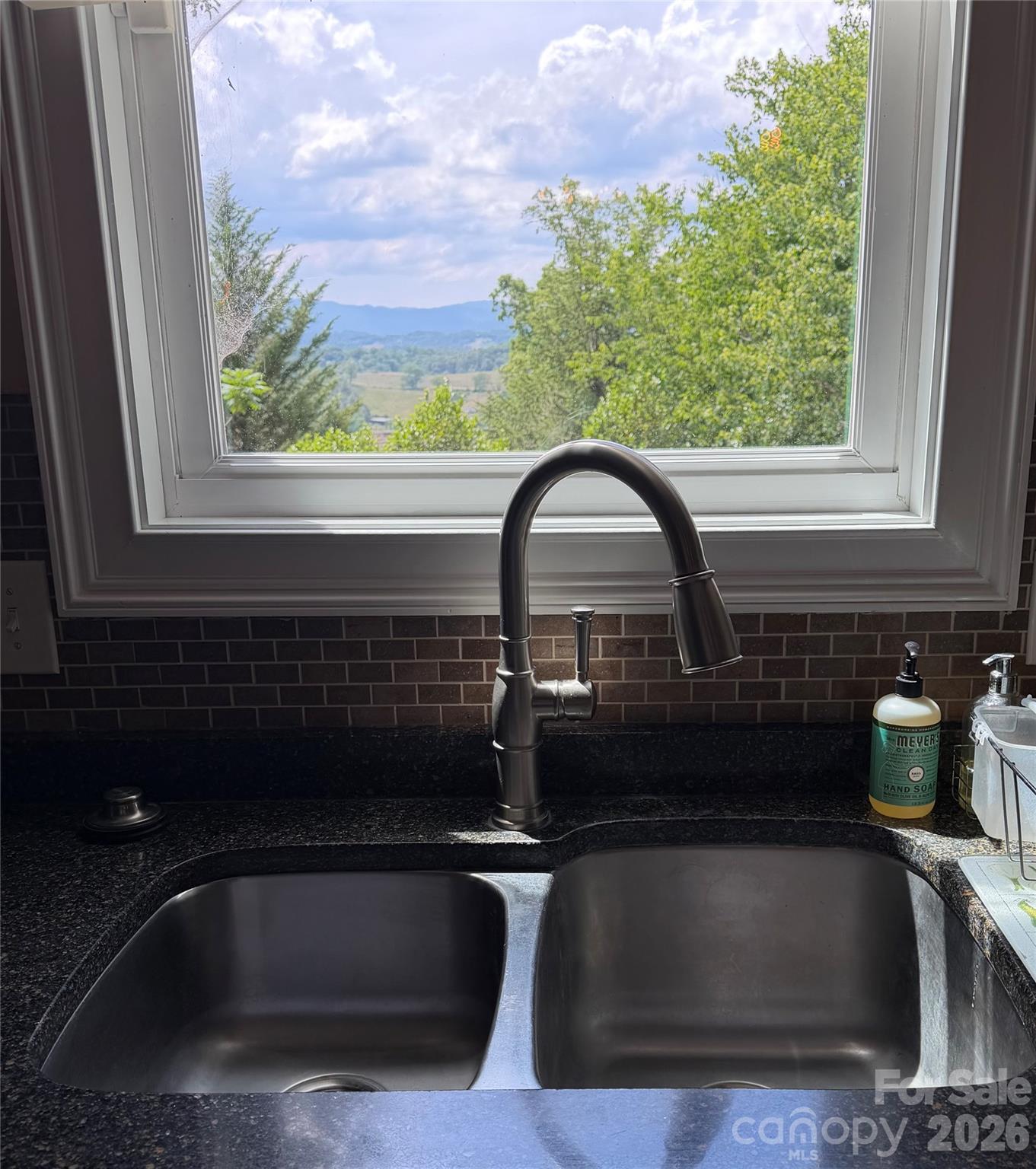 65 Buckle Ridge