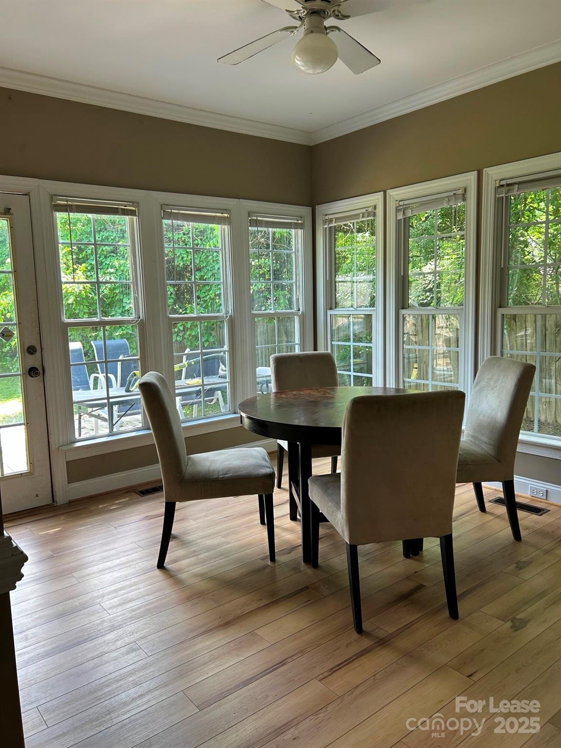 Sunset Hills - Residential Lease