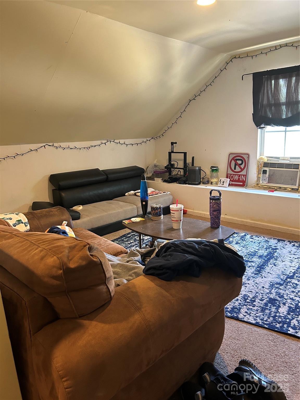 Sunset Hills - Residential Lease