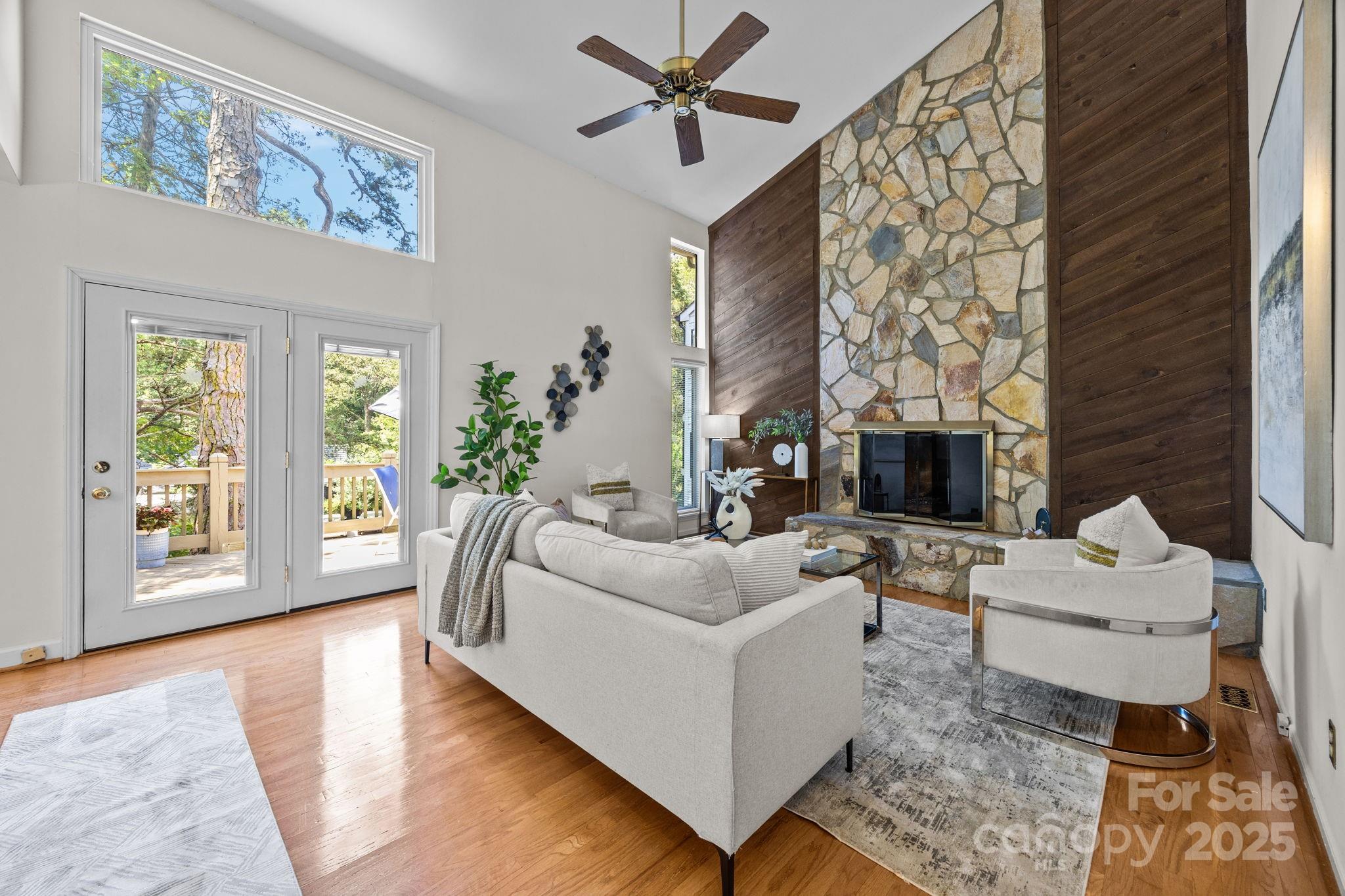 9008 St Croix Lane