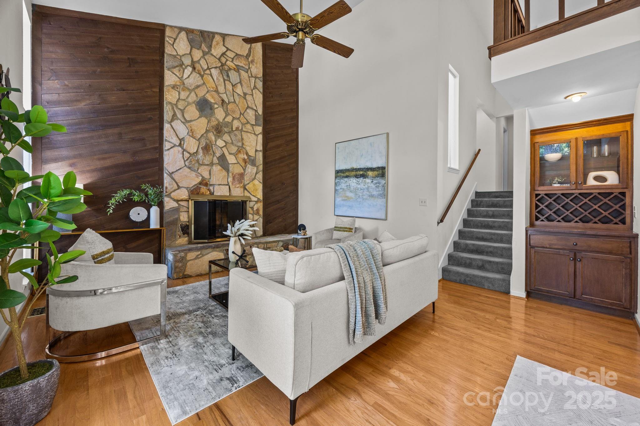 9008 St Croix Lane