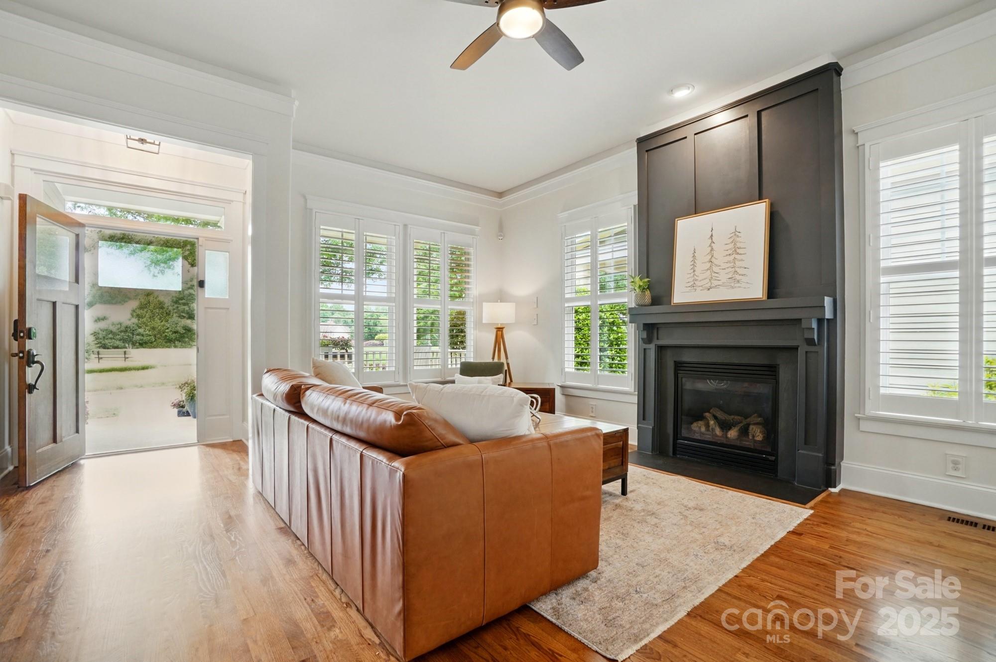 15714 Laurel Oak Crescent