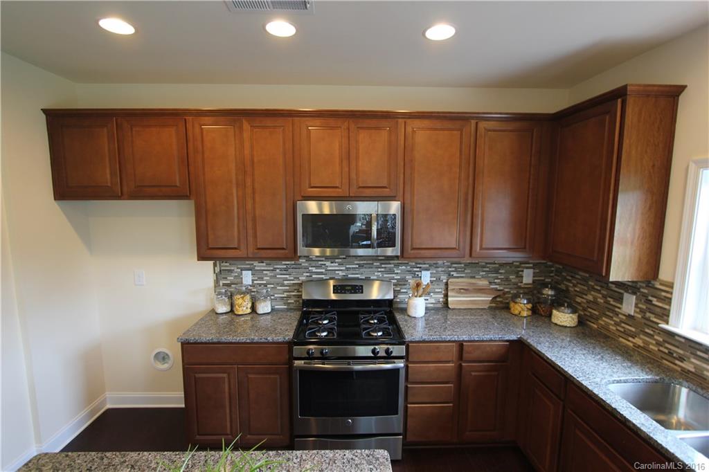 Pleasant Oaks - Residential