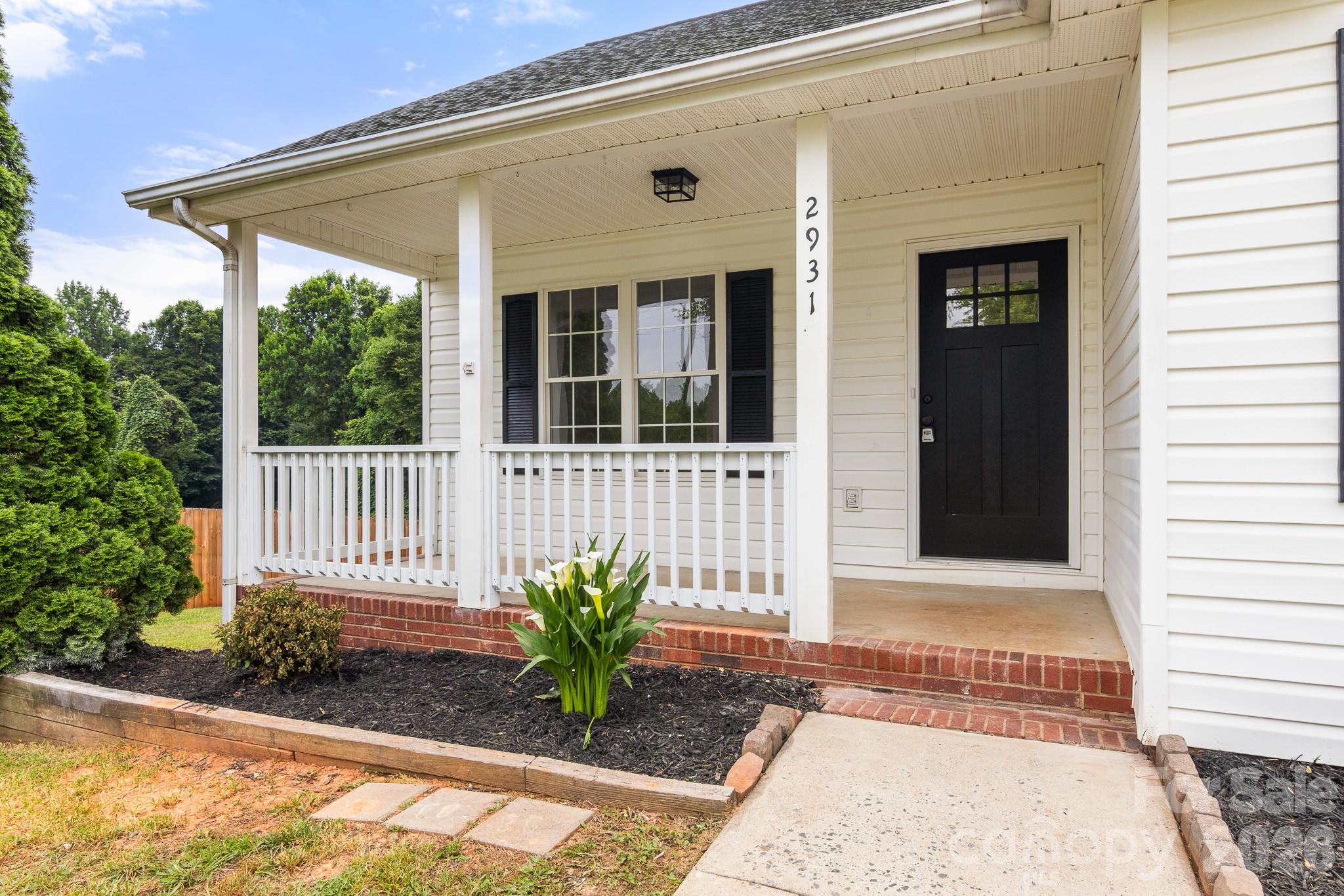 2931 Greenleaf Road