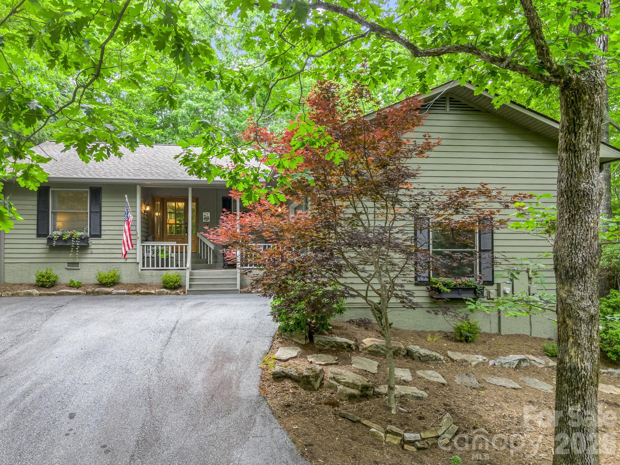 558 Middle Connestee Trail