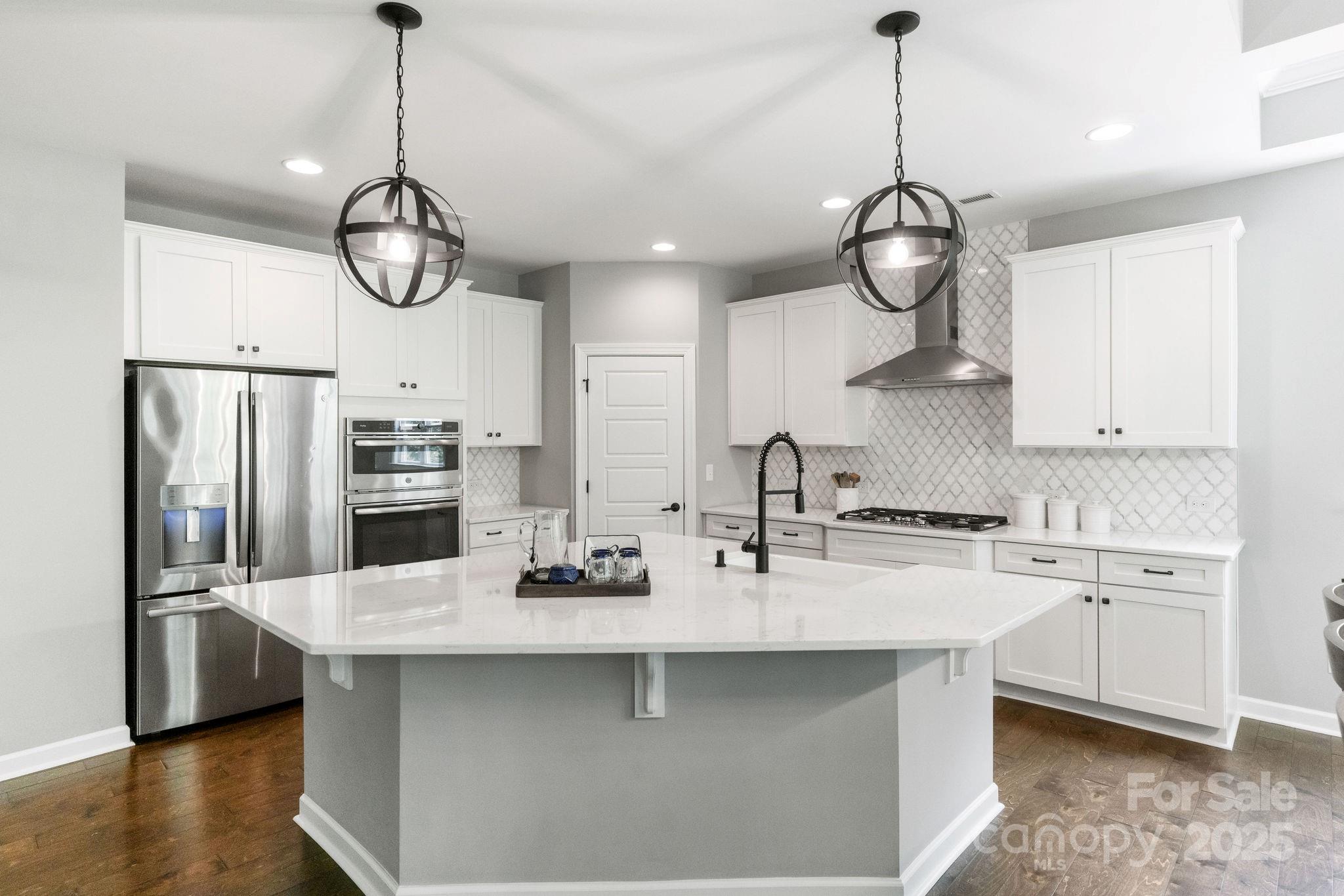 252 Broadleaf Drive