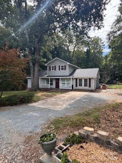 Photo of 900 Sharon Drive, Waxhaw, NC 28173 (MLS # 4312493)