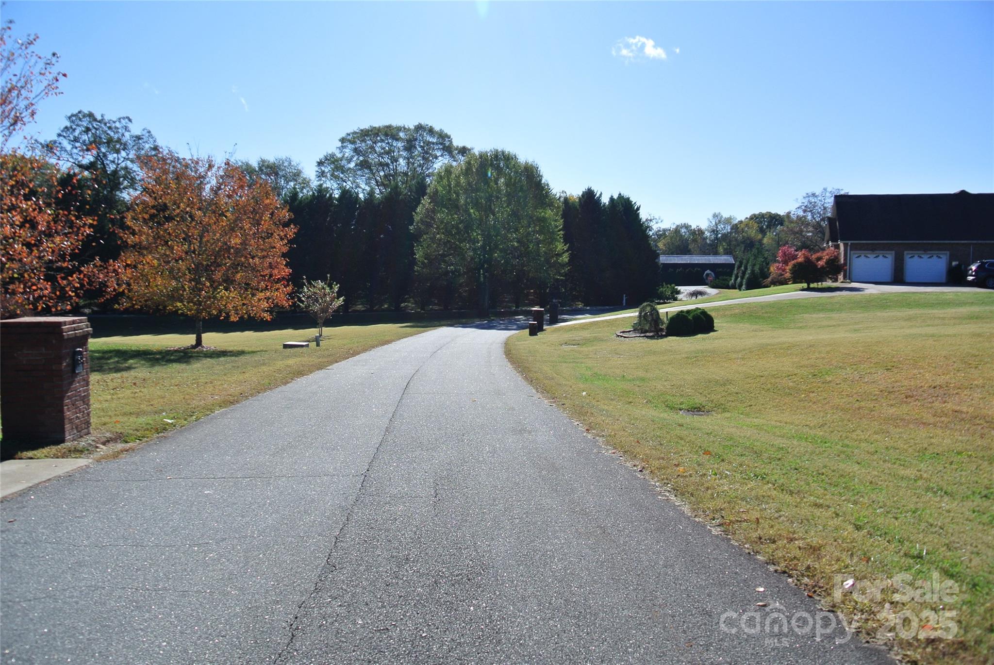 153 Kensington Drive