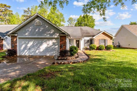 Photo for 909 Jordans Pond Lane