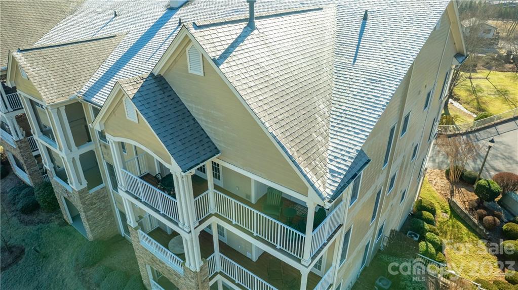 Mountain Condominium - Residential