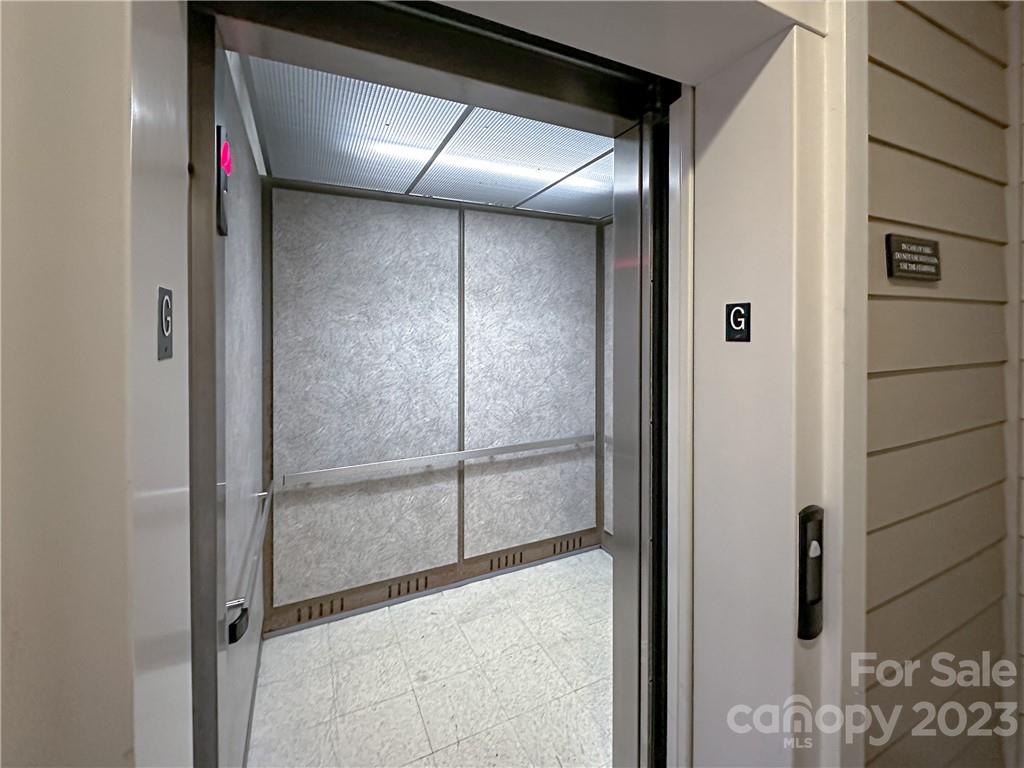 Mountain Condominium - Residential