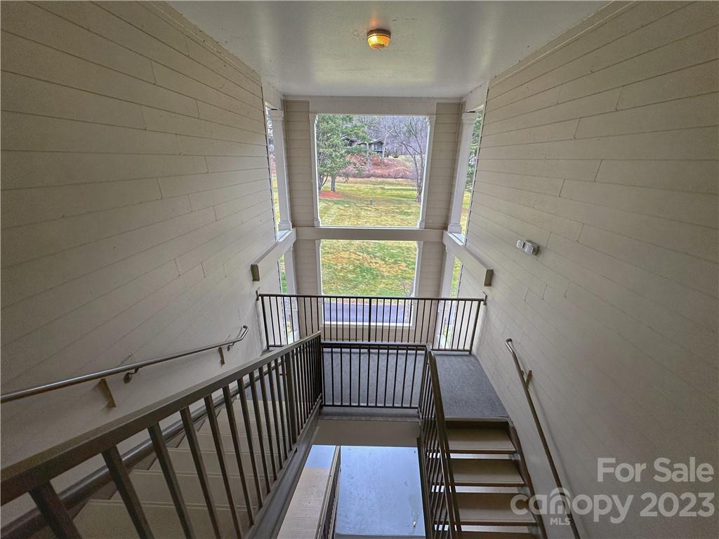 Mountain Condominium - Residential