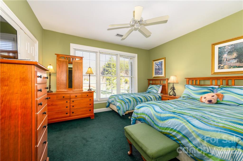 Mountain Condominium - Residential