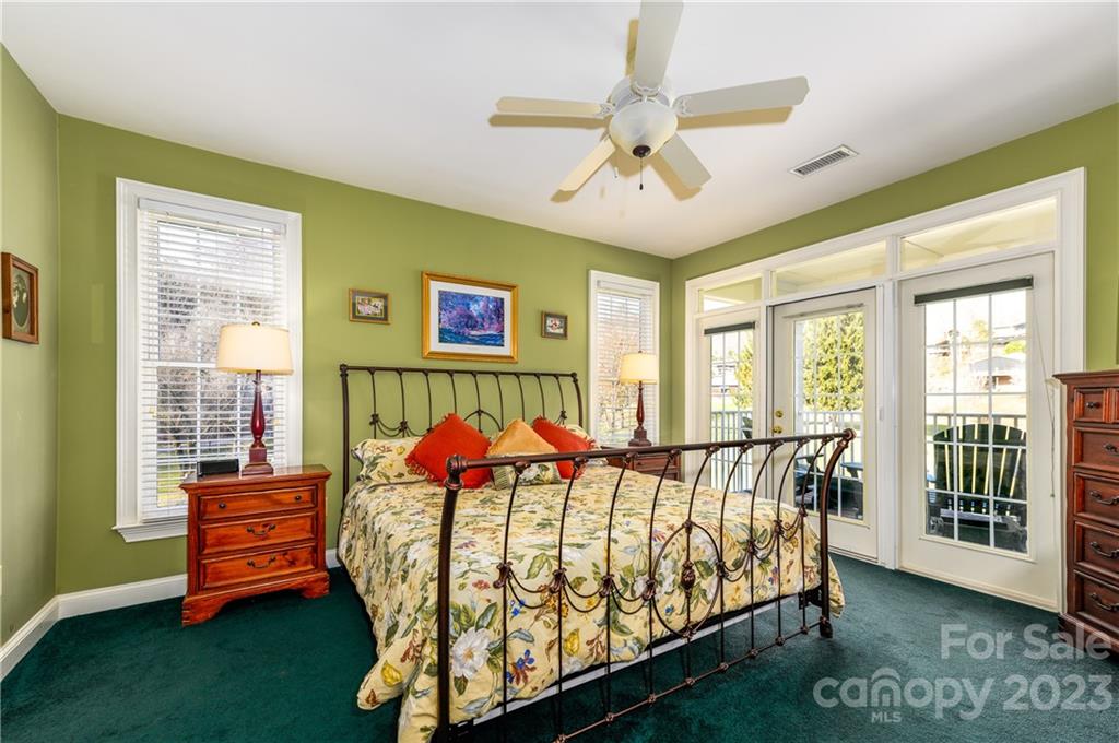 Mountain Condominium - Residential