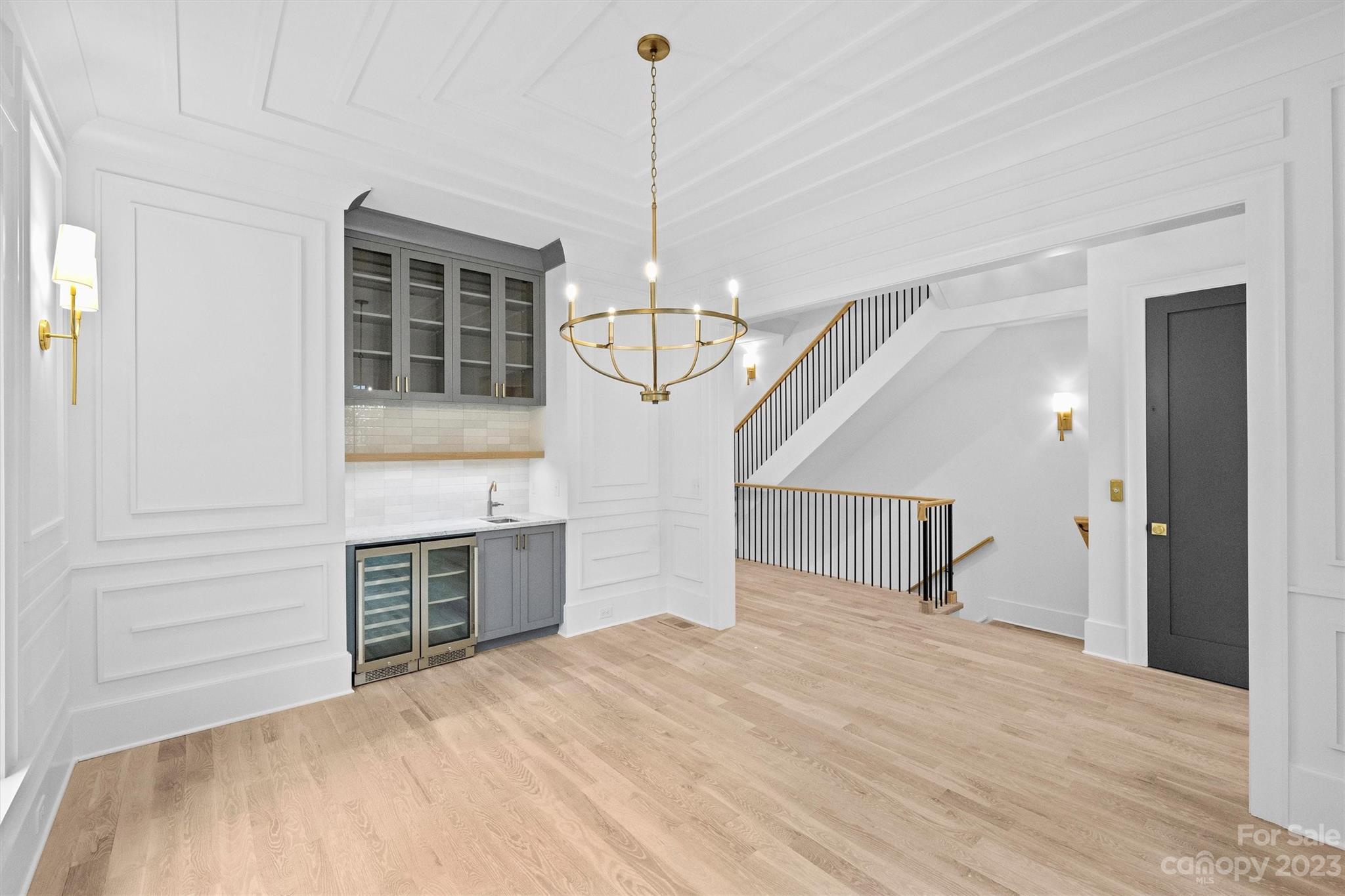 Elizabeth - Residential