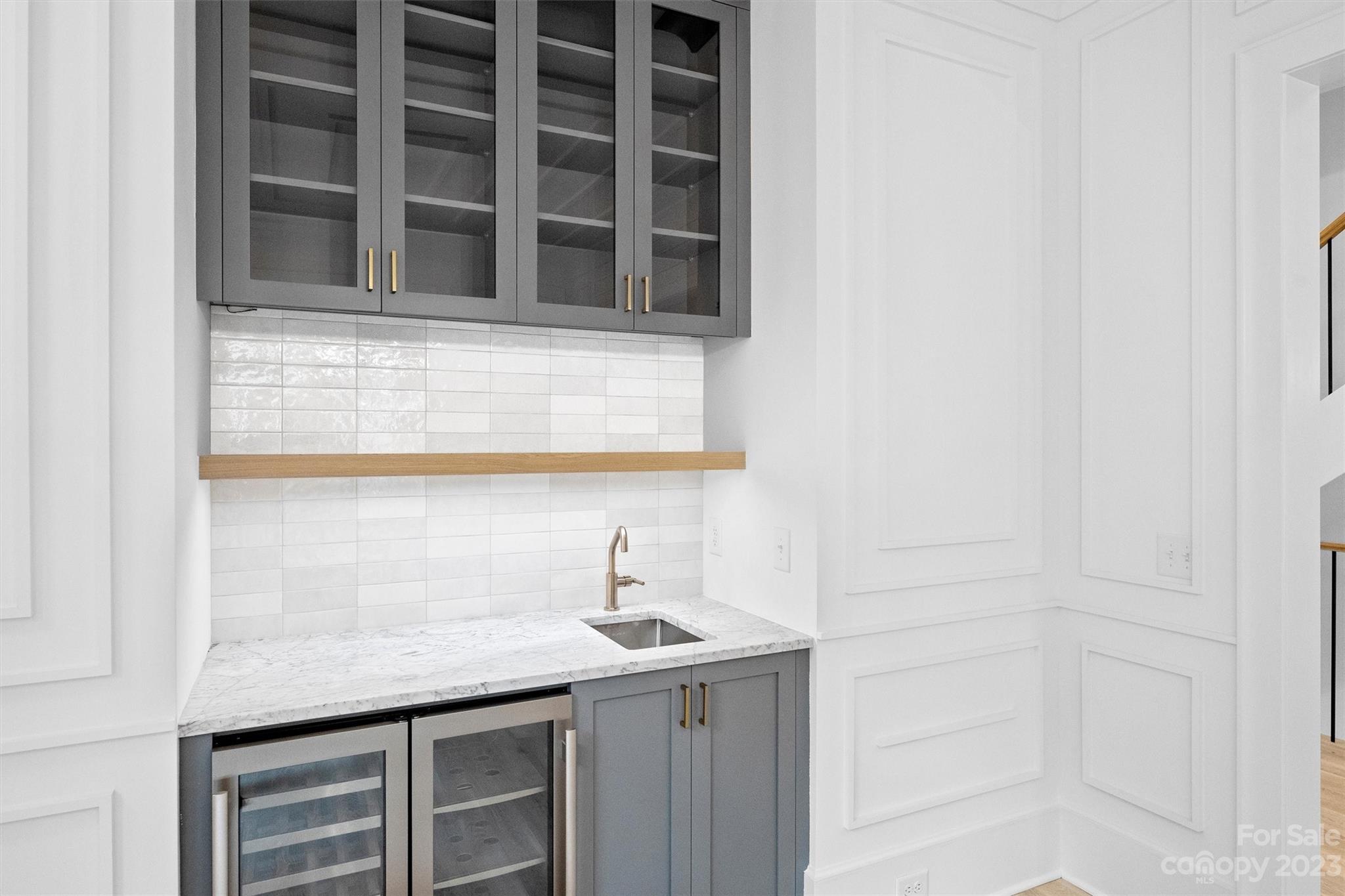 Elizabeth - Residential