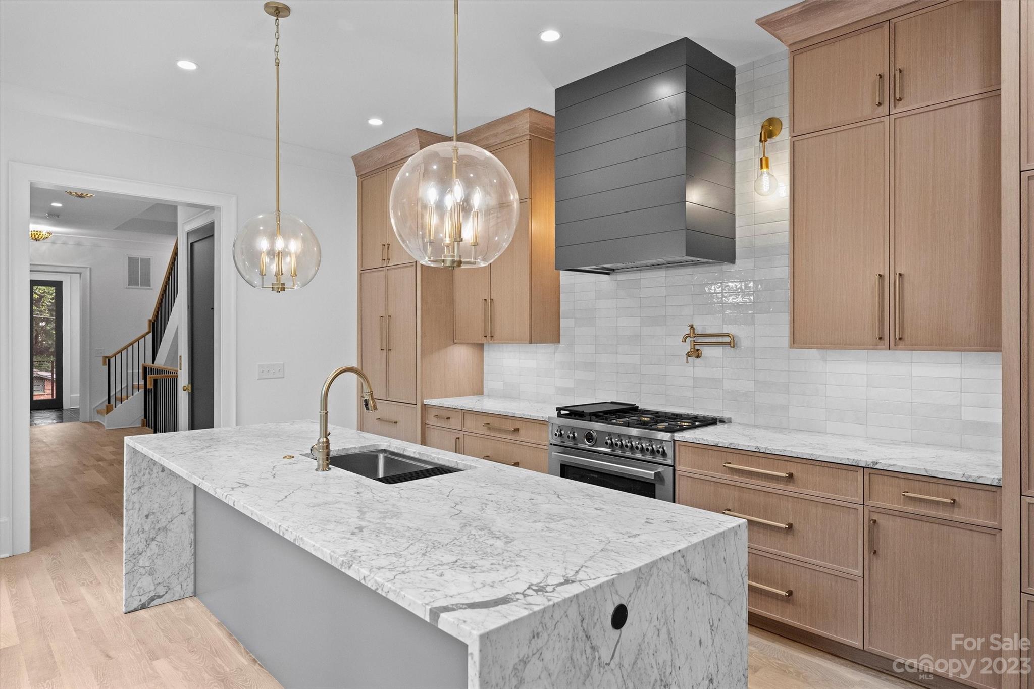 Elizabeth - Residential