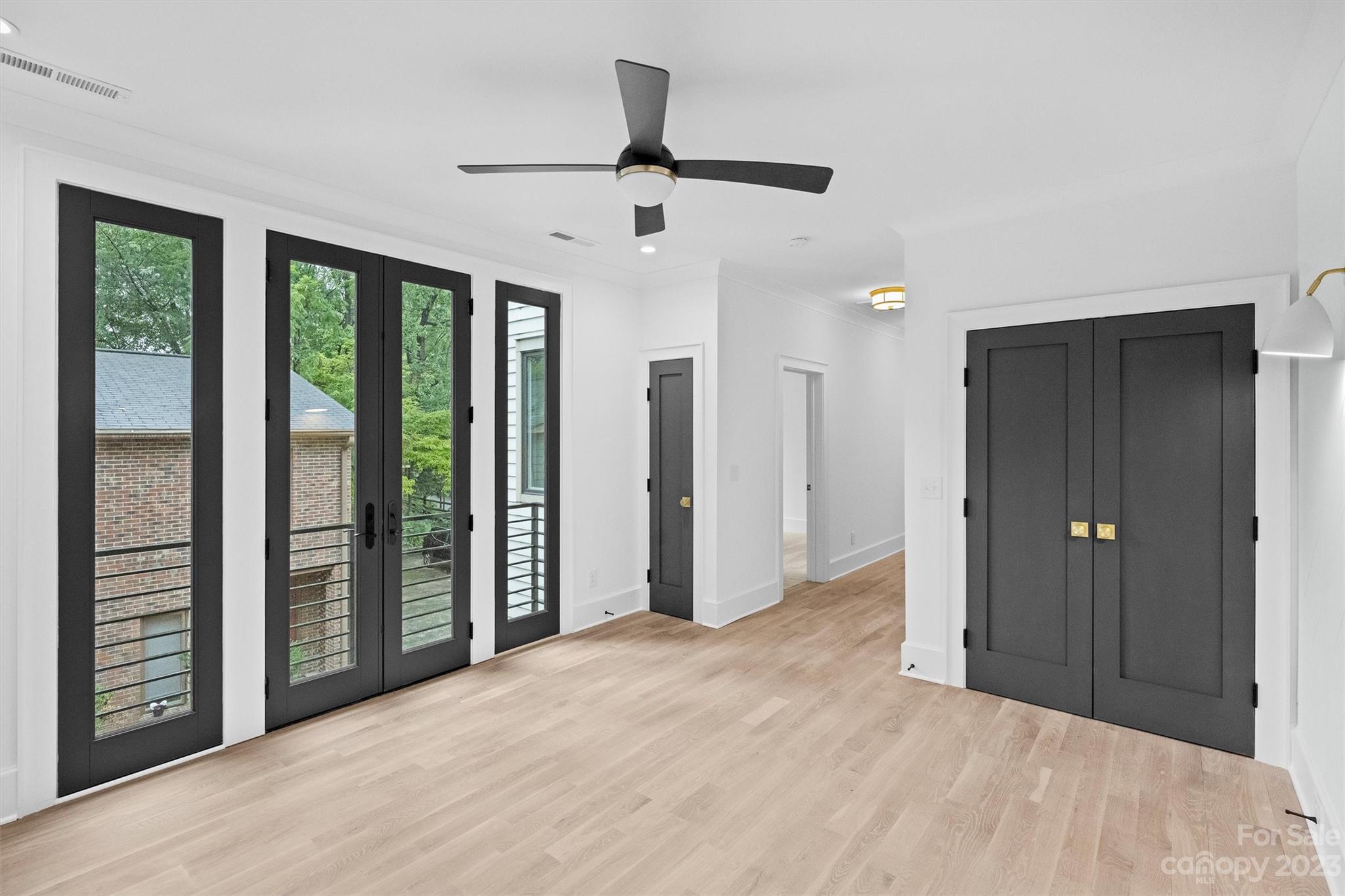 Elizabeth - Residential