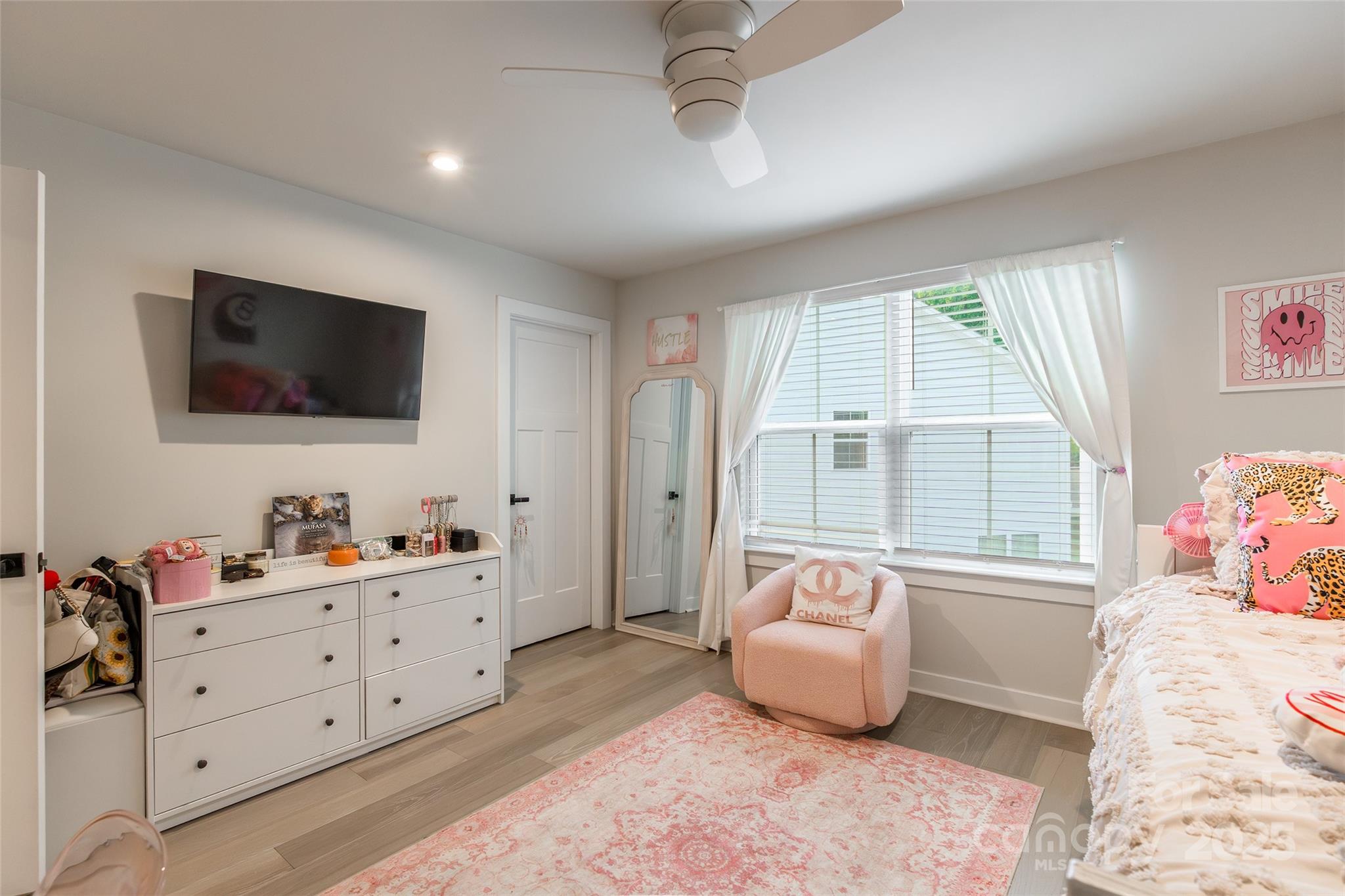 Springshire Creek - Residential