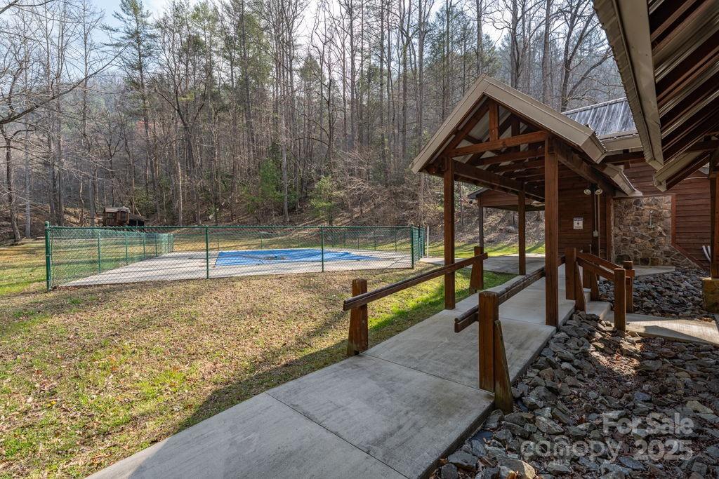 Leatherwood Mountains - Land