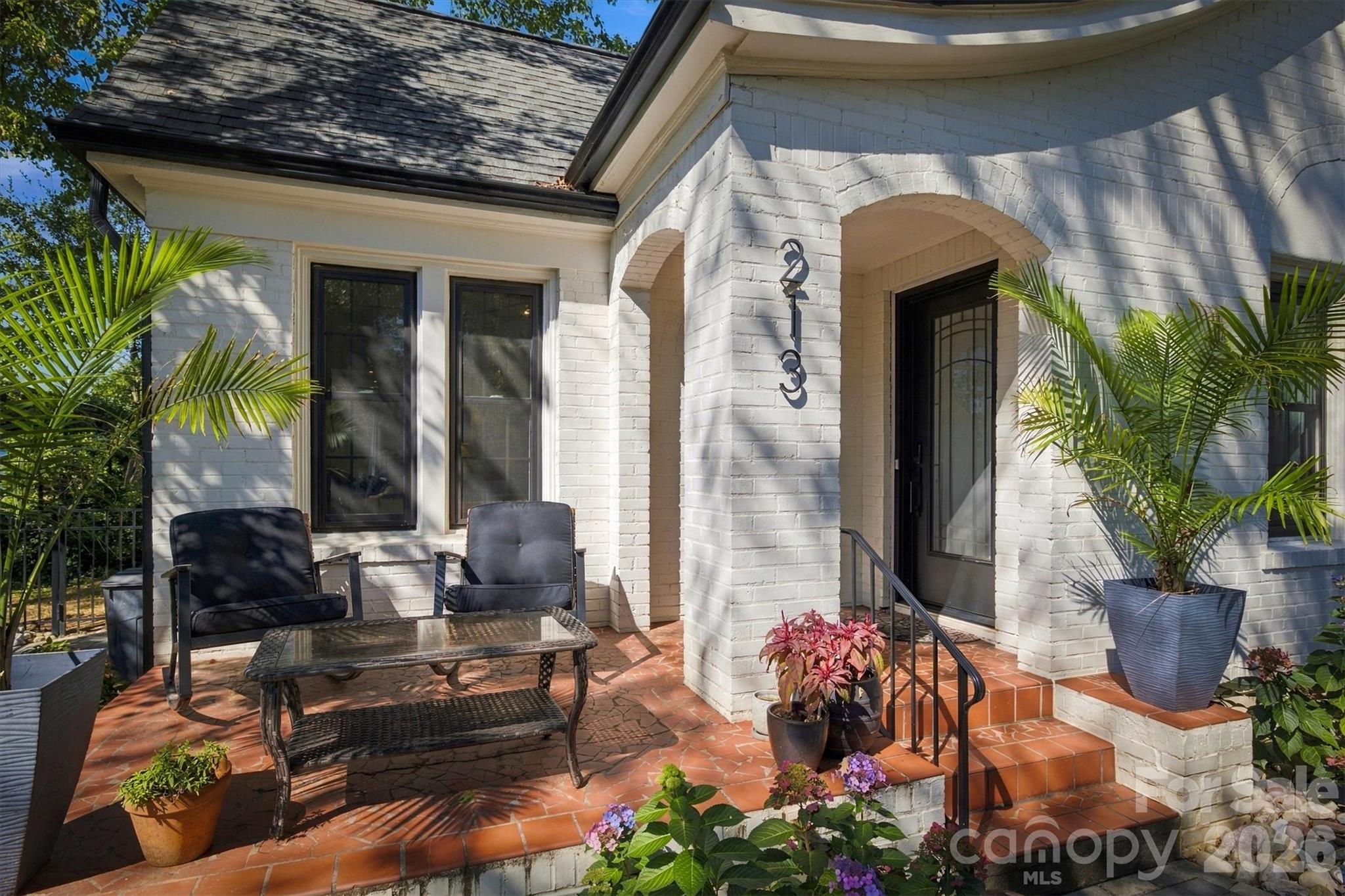 213 Lenoir Street