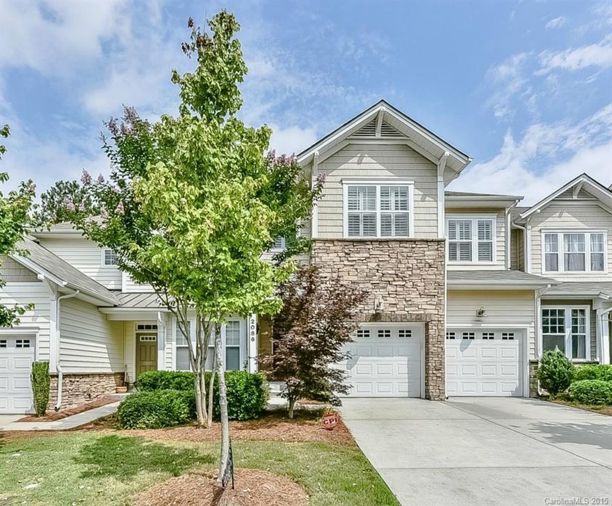 Tega Cay Peninsula! Spacious 4 BR 3.5 BA Townhome in amenity rich Calloway Village. Great view of green space & common area. Granite counters, work island, large pantry, spacious breakfast area in gourmet kitchen. Master w balcony, and 2 additional bedrooms on second level w laundry room up for easy access. Fully finished walkout basement w rec room, high ceiling, additional bedroom, full bath, 2 large storage rooms. Easy living w minimal maintenance thanks to townhome assoc. Fort Mill schools.