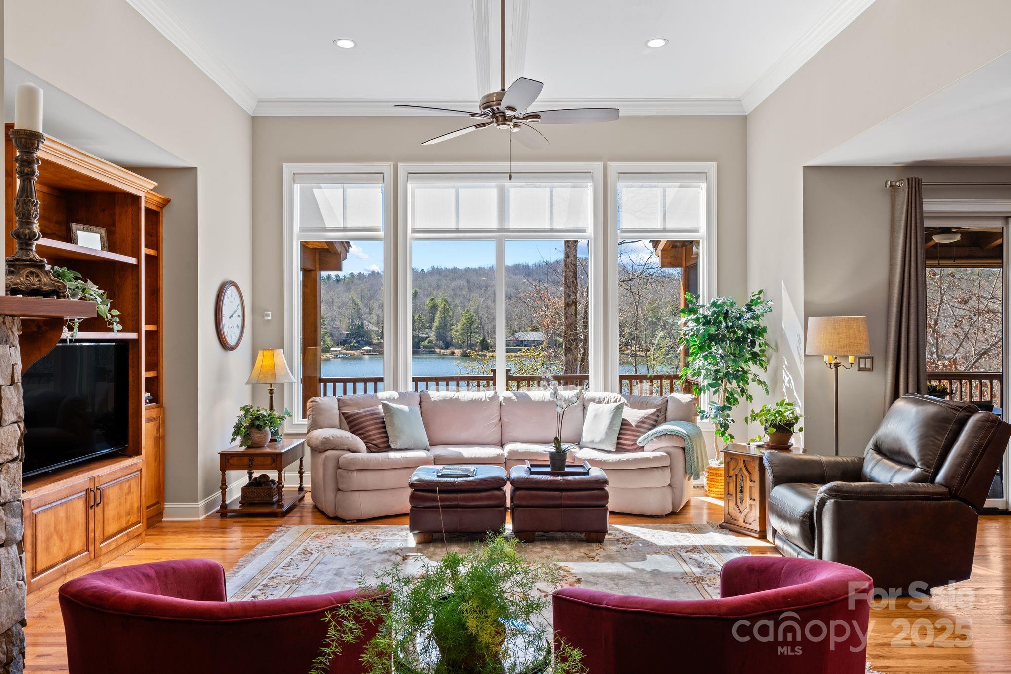4948 Connestee Trail