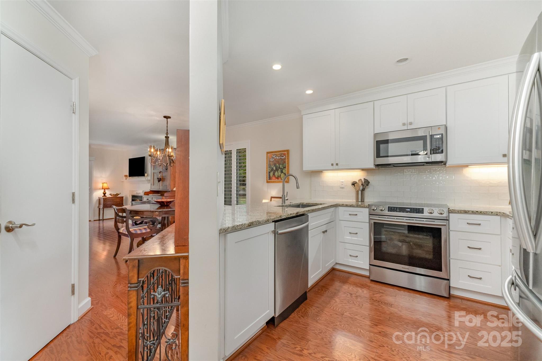 2525 Stockbridge Drive