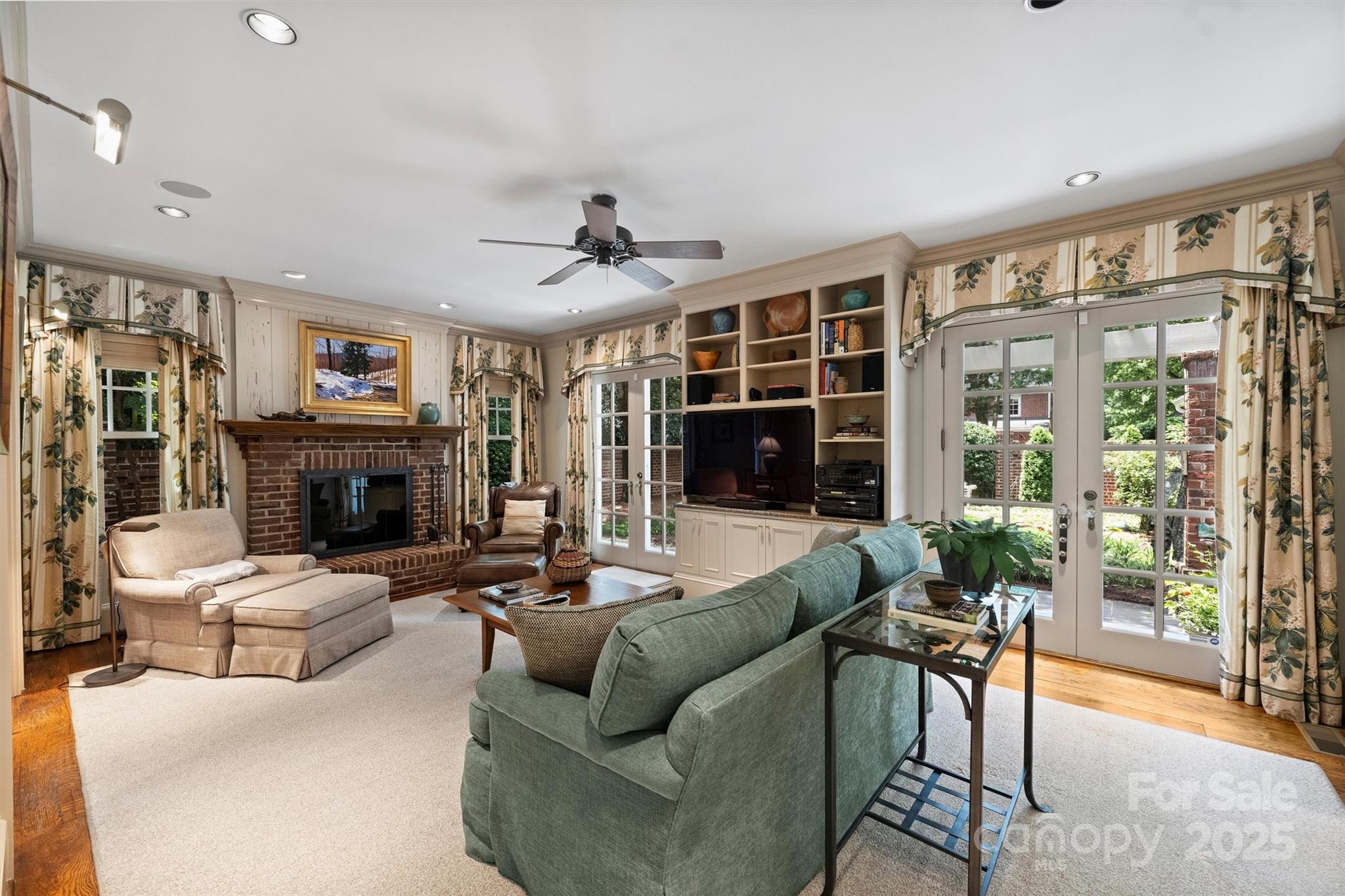 Myers Park - Residential