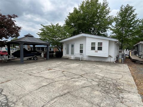 101 Dogwood Circle New London NC 28127