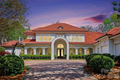 7225 Governors Row Charlotte NC 28277