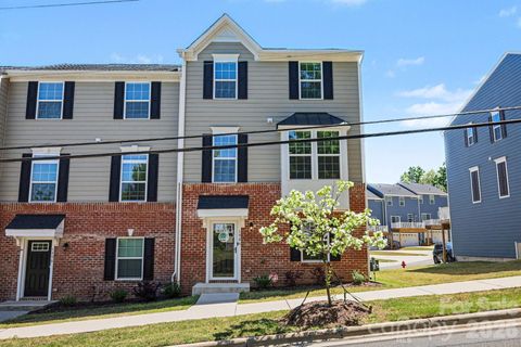 1946 Tupelo Grove Lane Gastonia NC 28054