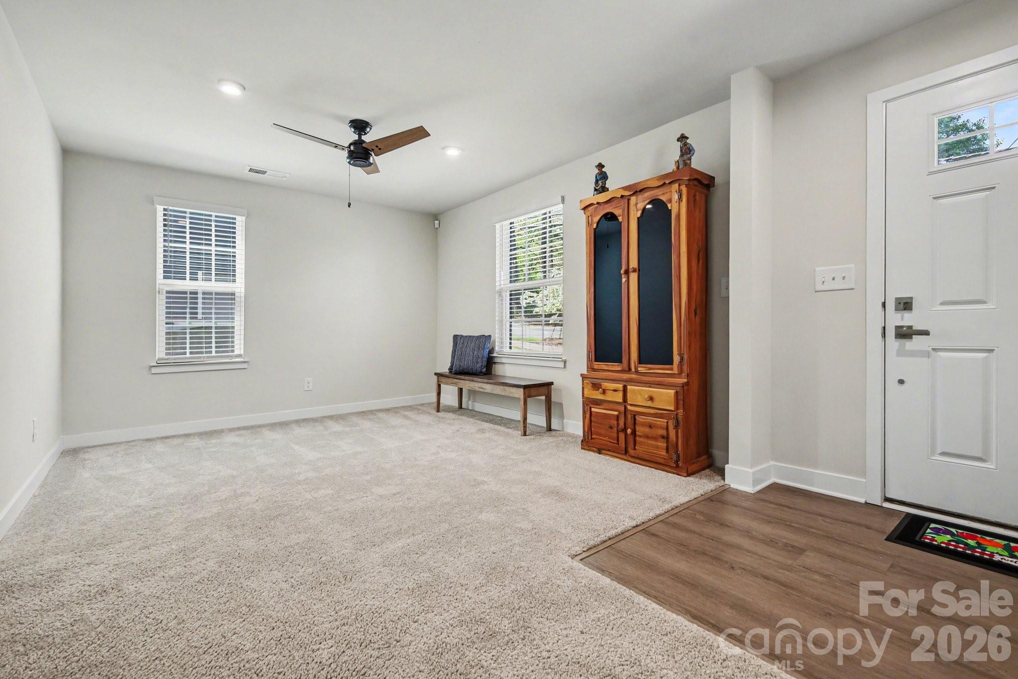 1946 Tupelo Grove Lane