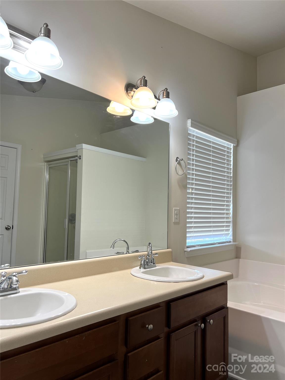 Mallard Lake - Residential Lease