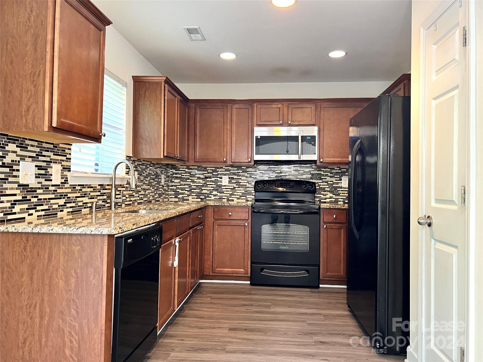 Mallard Lake - Residential Lease