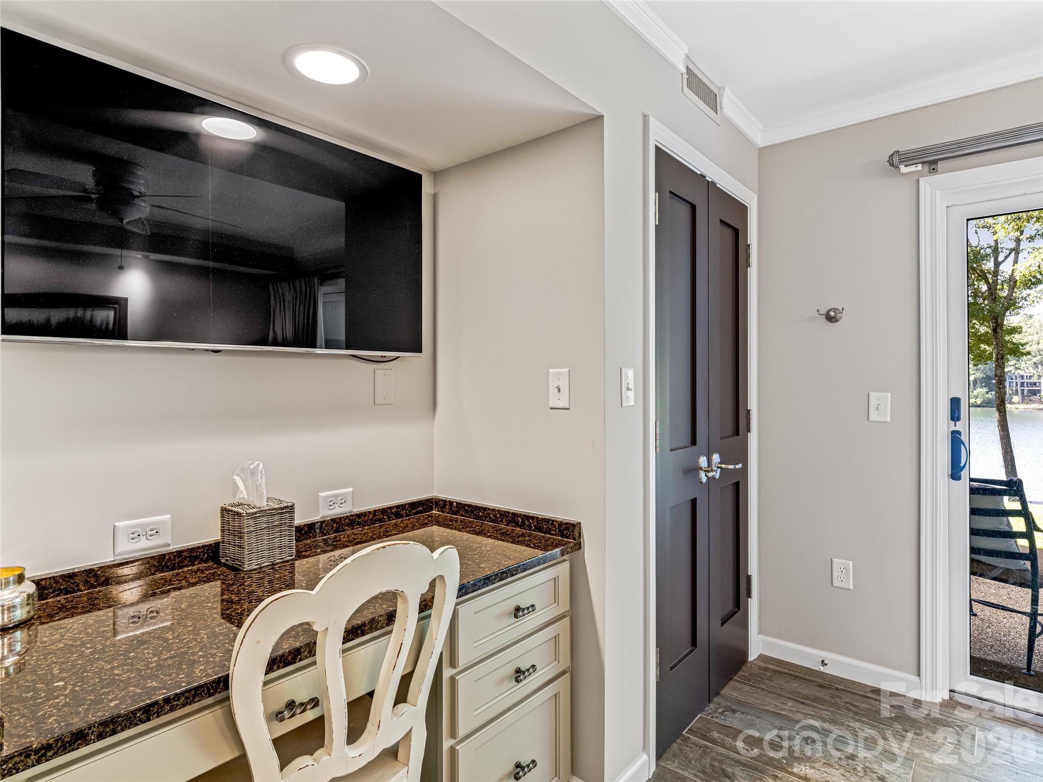 Lake Toxaway Estates - Residential