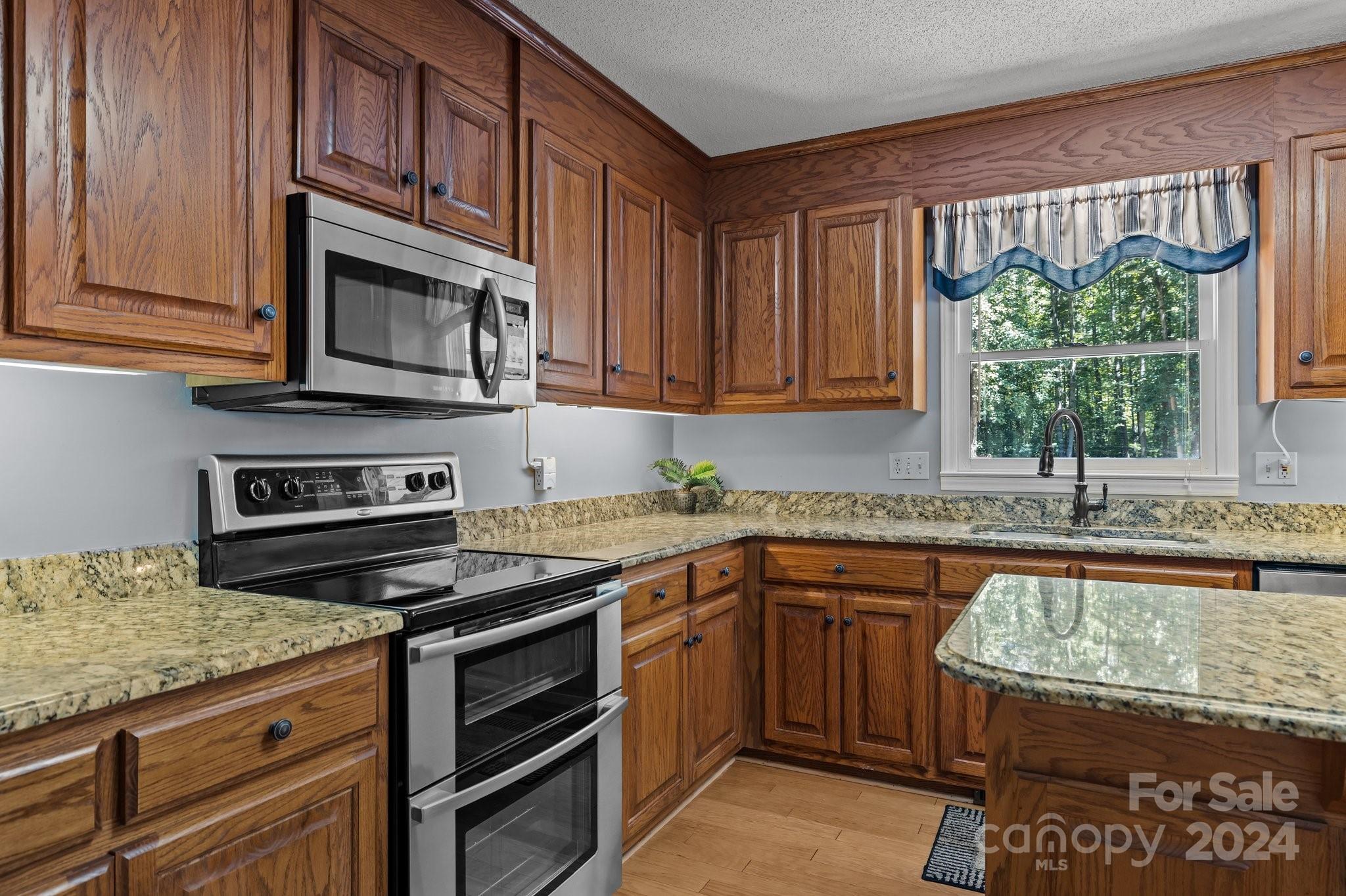 Hickory Ridge - Residential