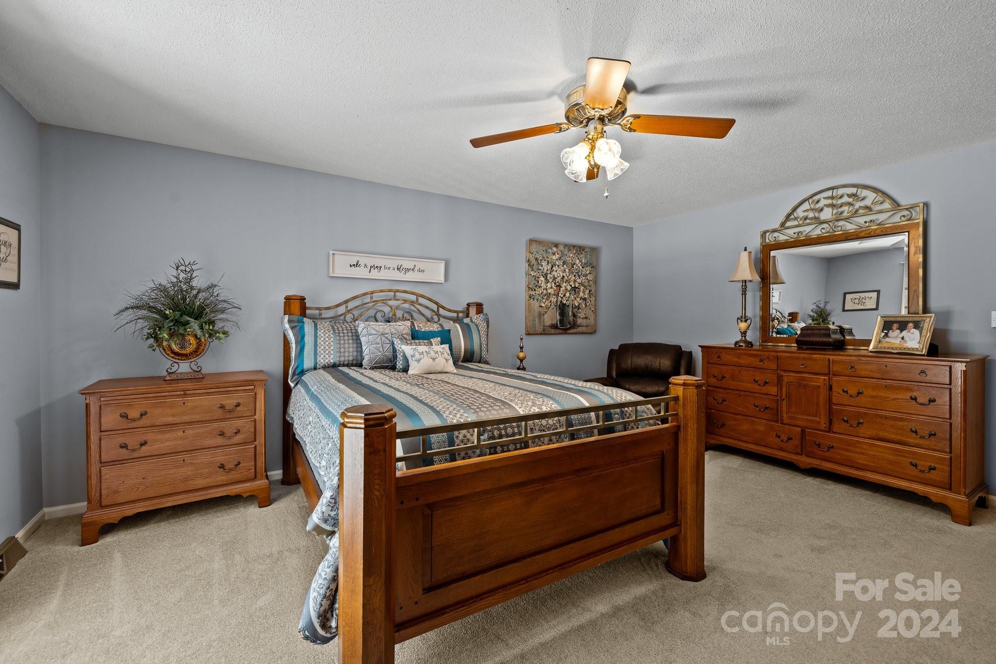 Hickory Ridge - Residential