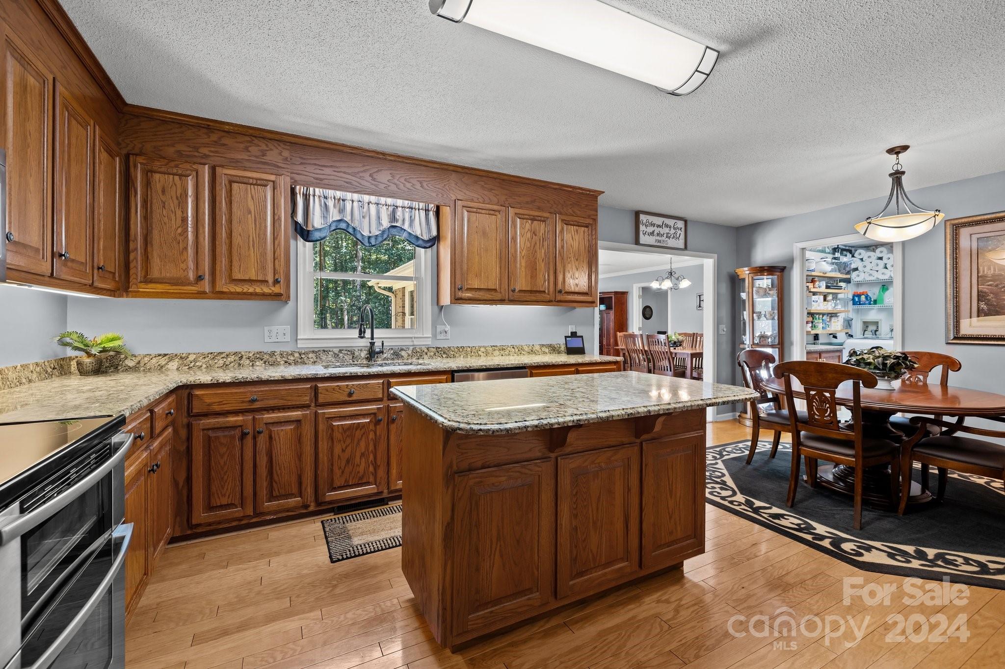 Hickory Ridge - Residential