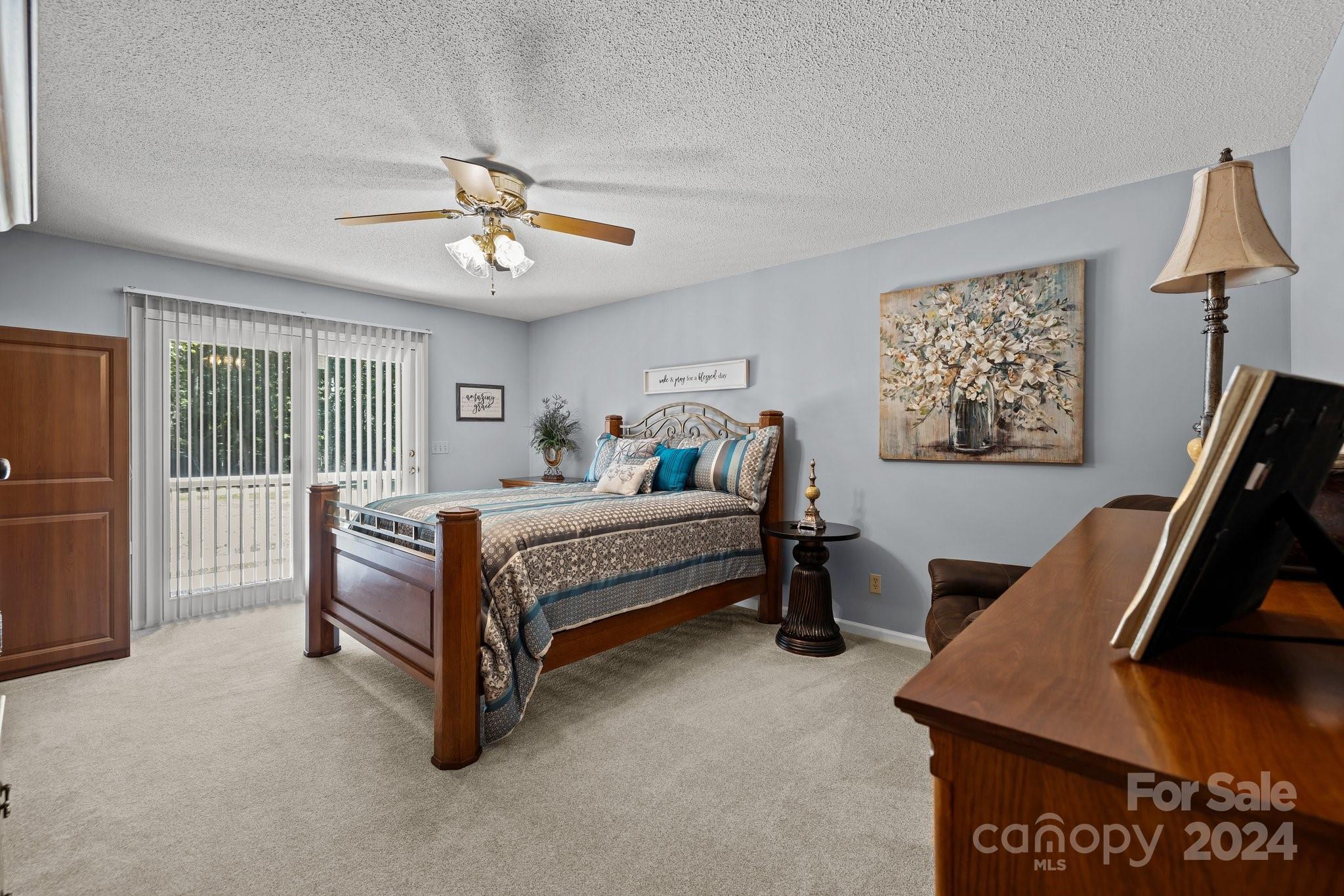 Hickory Ridge - Residential