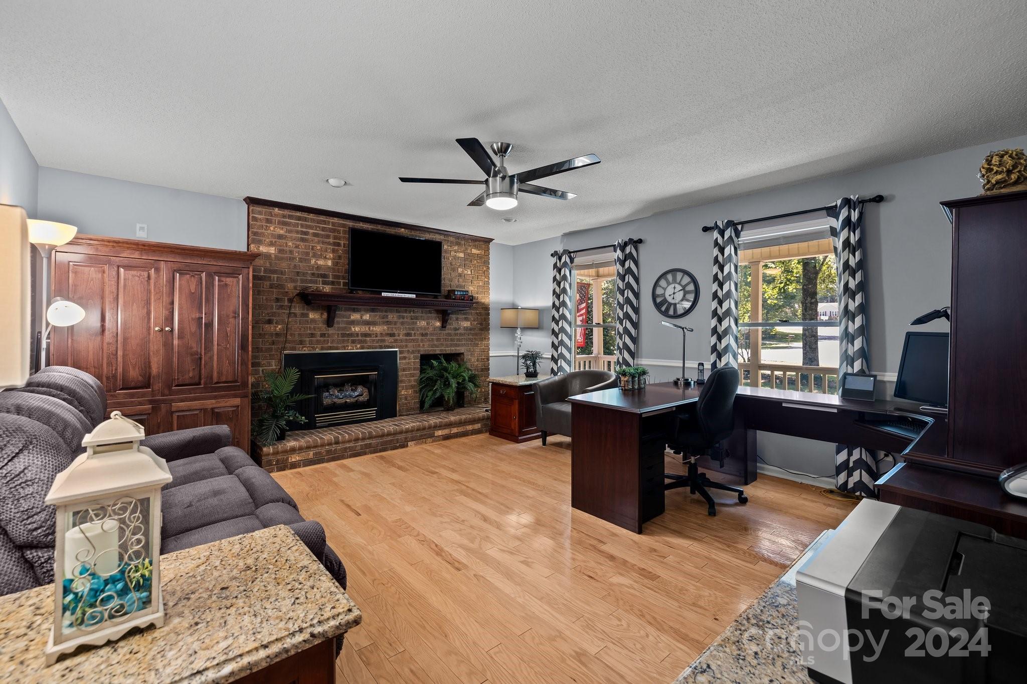 Hickory Ridge - Residential