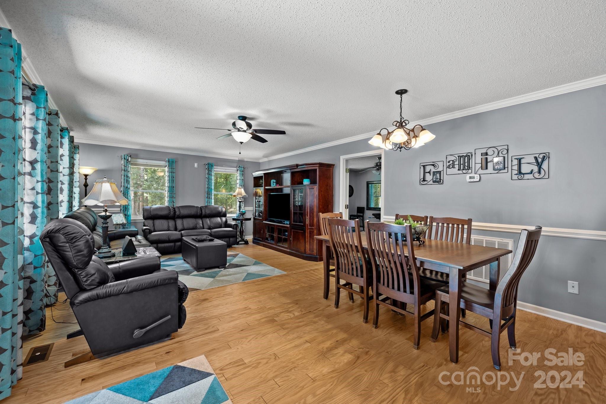 Hickory Ridge - Residential