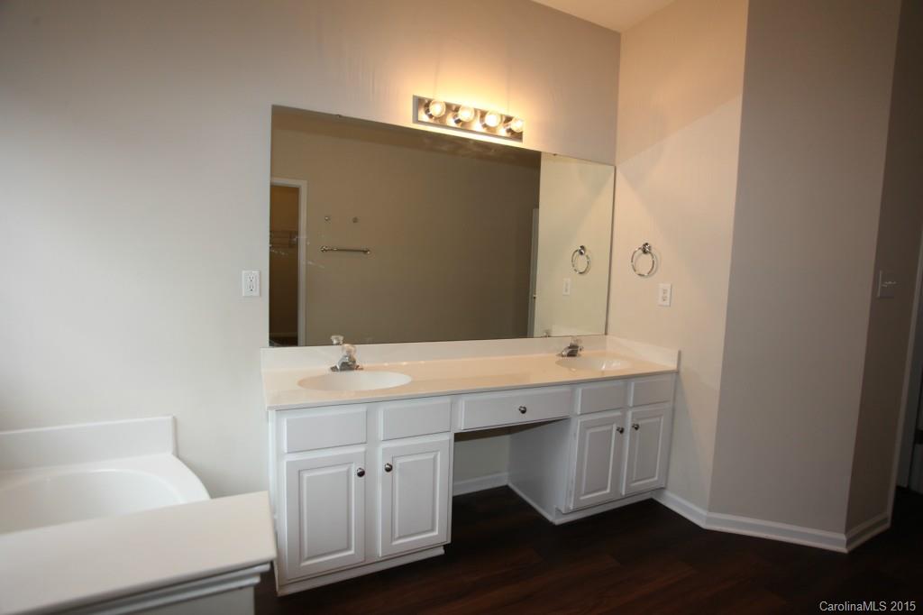 Oakhurst - Residential Lease