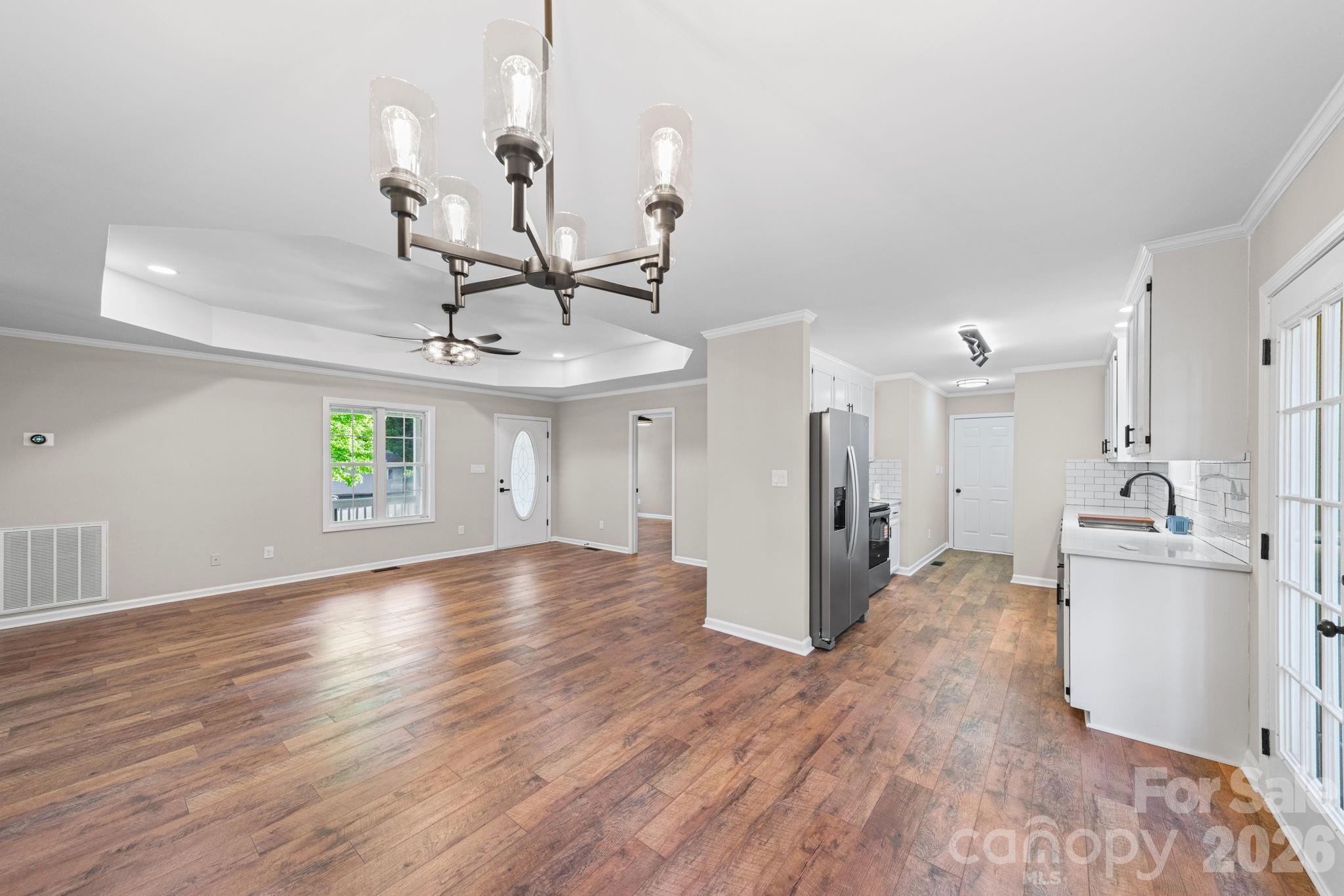 2327 Sunset Drive