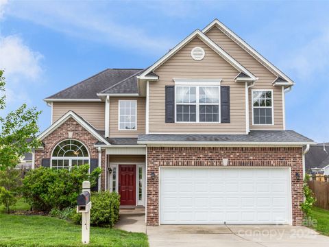 85 Lumber River Road Fletcher NC 28732