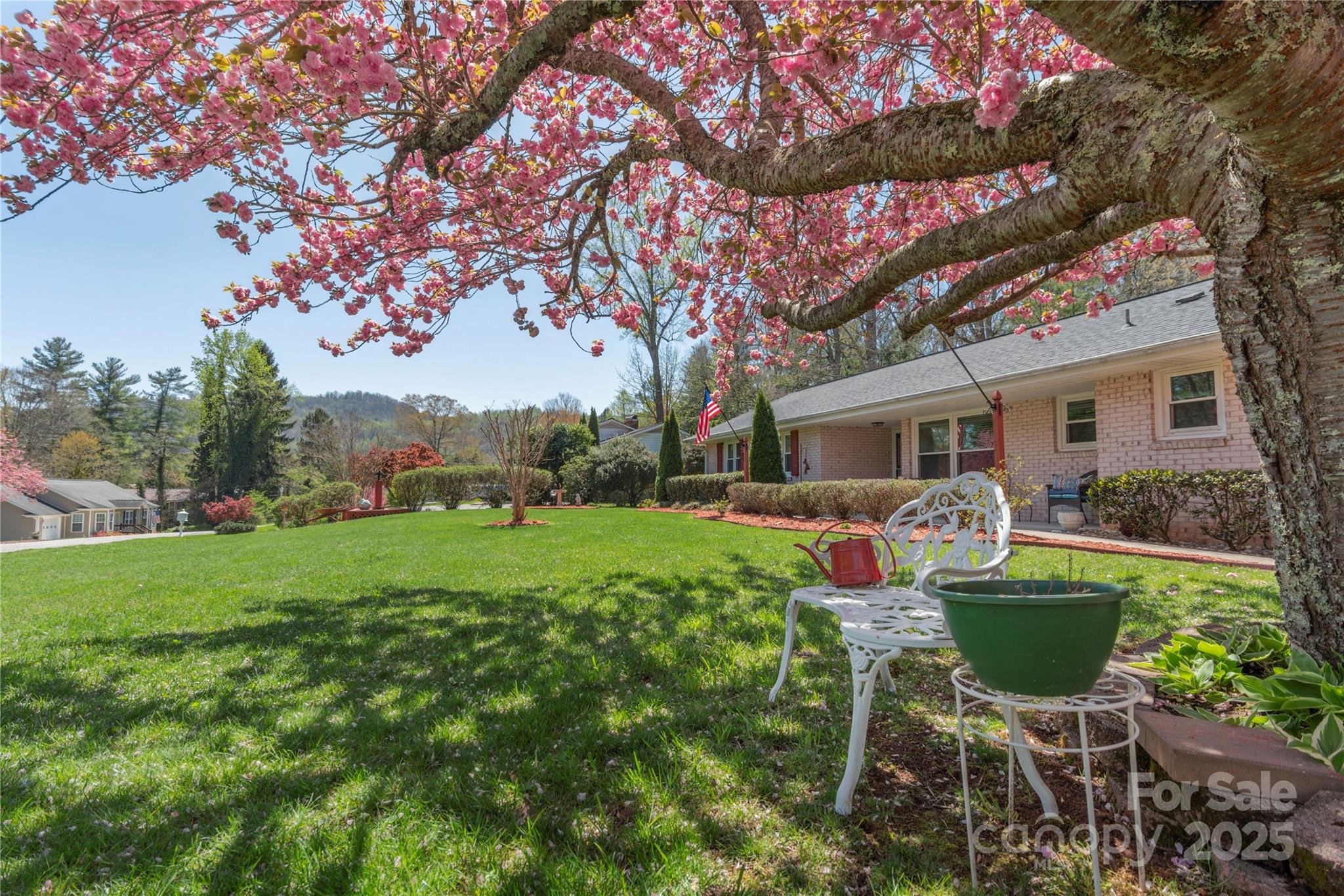 307 Tree Haven Boulevard