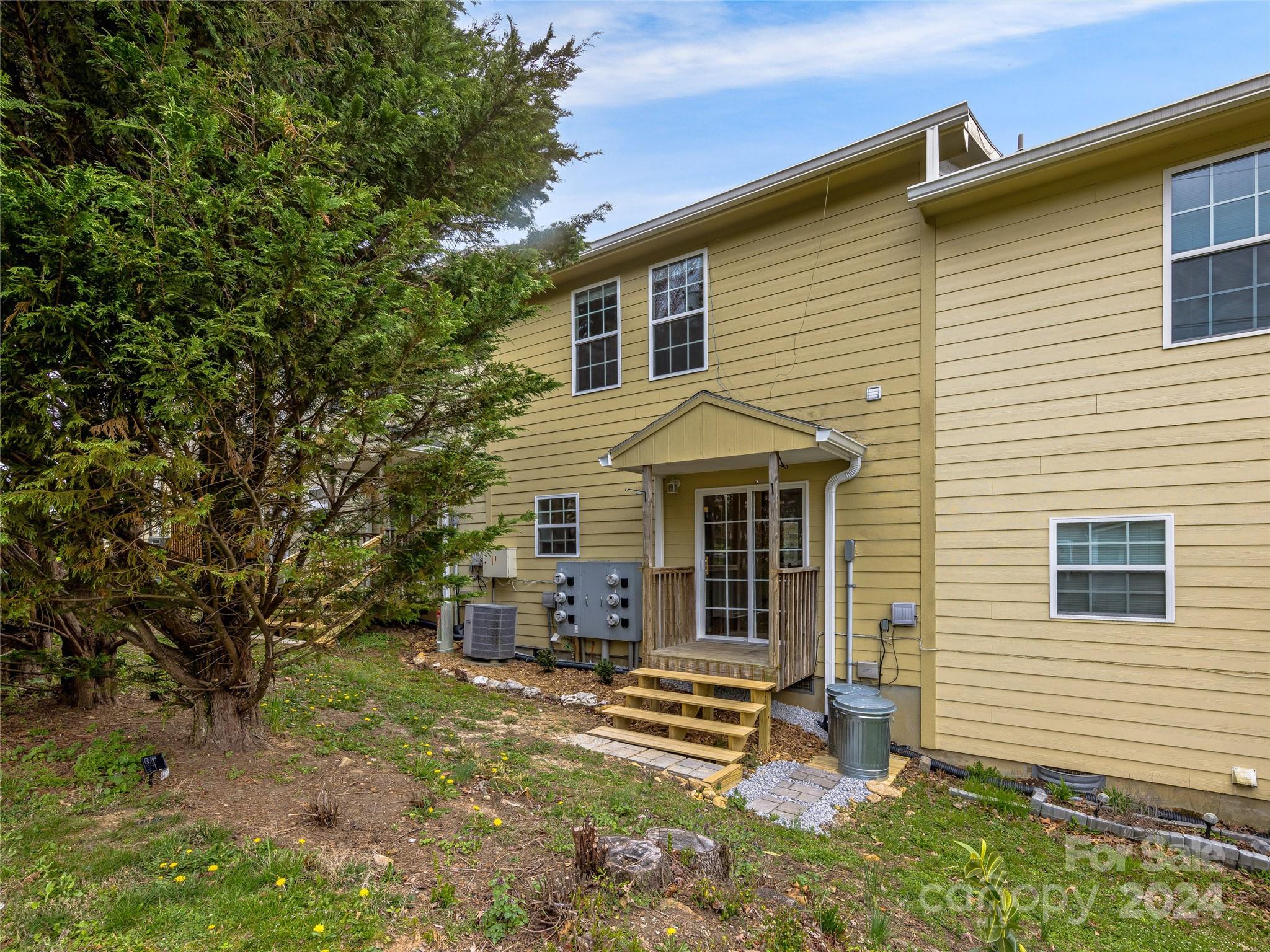 King's Court - Residential